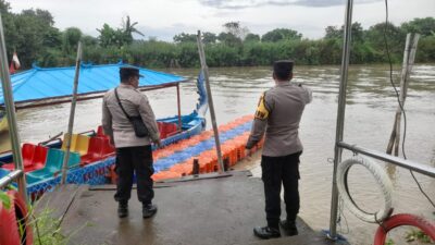 Kapolsek Juwana Ingatkan Masyarakat: Pemantauan Debit Air sebagai Kunci Antisipasi Banjir