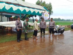Banjir Kaliguno di Desa Dumpil, Polsek Dukuhseti Pati Bantu Warga Sekitar
