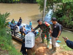 Berjuang Pulangkan Kotak Suara, TNI-Polri di Lamandau Lalui Medan Sulit