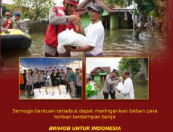 Masyarakat Terdampak Banjir Demak & Kudus Terima Bansos dari Sat Brimobda Jateng
