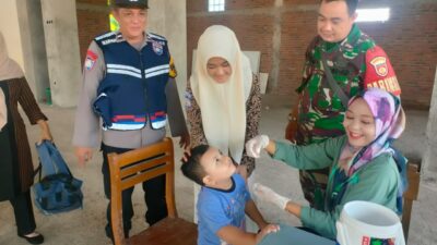 Pencegahan Penyakit Polio: Bhabinkamtibmas dan Babinsa Sosialisasikan Program Imunisasi