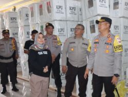 Jaga Keamanan, Kapolres Lamandau Pantau Pergeseran Logistik Pemilu dari PPK ke KPU