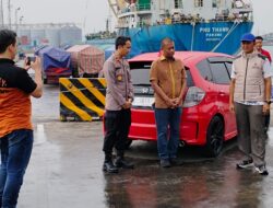 Tim Satgas Pangan Polri Tinjau Distribusi Beras Impor Asal Vietnam Thailand di Pelabuhan Tanjung Emas Semarang