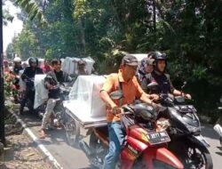 Lalui Medan Menantang, Distribusi Logistik Pemilu 2024 di Susukan Banjarnegara Dikawal Lebih 100 Orang