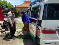 Aipda Wirawan Sulap Mobil Sendiri Jadi Ambulans Gratis untuk Warga Sukoharjo