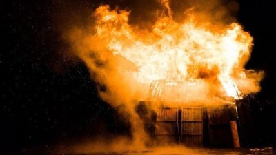 Api Melalap Aula Balai Desa, 2,16 Ton Beras Bantuan Pemerintah untuk Warga di Kendal Ludes Terbakar