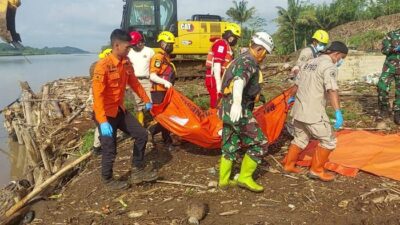 Penemuan Mayat Pria Berkemeja Batik di Bendungan Mrica Banjarnegara Gegerkan Warga