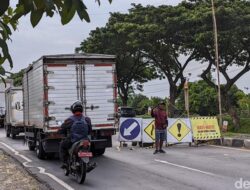 Informasi! Jalan Raya Sedo Demak Arah Semarang Ada Pengecoran Jalan