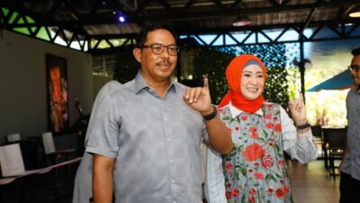 Jadi Pemilih Pemula, Nana Sudjana Gunakan Hak Pilih di Semarang