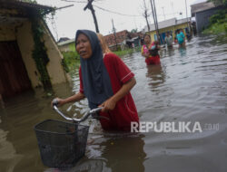 Ratusan Warga Mengungsi Akibat Banjir di Kota Pekalongan, Evakuasi Terus Dilakukan