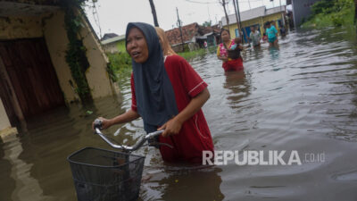 Ratusan Warga Mengungsi Akibat Banjir di Kota Pekalongan, Evakuasi Terus Dilakukan