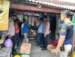 Pastikan Ketersediaan Sembako, Polsek Pancur Rembang Cek Pasar dan Pertokoan Jelang Bulan Ramadhan