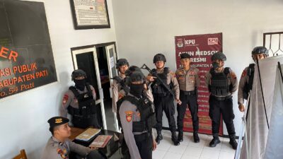 Personil Satsamapta Polresta Pati Patroli di Kantor KPU dan Bawaslu Secara Rutin