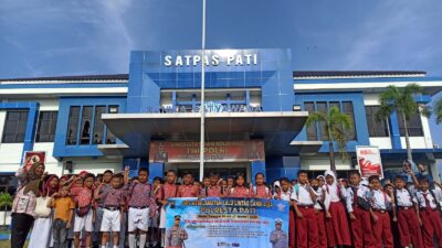 Polisi Sahabat Anak di SD Pati Kidul 3, Satlantas Polresta Pati Berikan Edukasi Tertib Berlalu lintas Sejak Dini