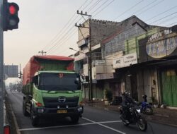 Fokus Keselamatan, Traffic Light Depan Pasar Batang Terpasang