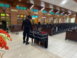 Antisipasi Gangguan, Brimob Kalteng Sterilisasi di Gereja Jelang Perayaan Paskah