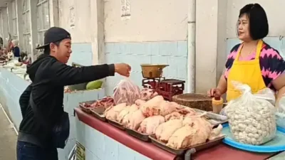Pedagang Pasar Pagi Salatiga Resah, Daging Ayam Dagangan Kerap Digondol Maling