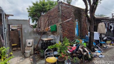 Buruh Cuci Semarang Berharap Dapat Rusun usai Rumah Roboh Tergerus Banjir