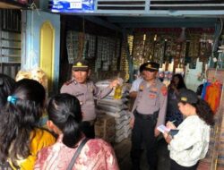 Personil Polres Humbahas Cek Ketersediaan Bahan Pangan di Pasar Jelang Rahmadan