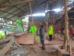 46 Rumah Rusak dan 15 Perahu Rusak di Jepara Dihantam Gelombang