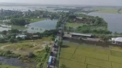 Dampak Tanggul Sungai Wulan Jebol, Jalur Demak-Jepara Tergenang Air dan Macet 8 Kilometer