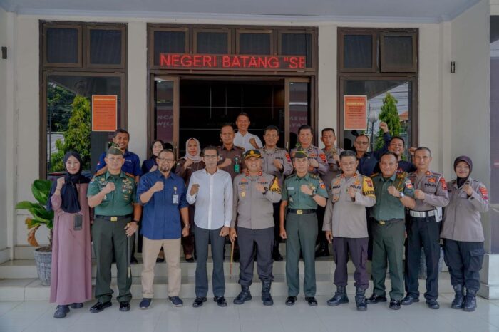 Komitmen Bersama: TNI dan Polri Pererat Sinergi di Batang