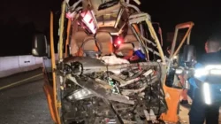 Kecelakaan di Tol Semarang-Batang, Bus Rombongan Sekolah Tabrak Truk, 2 Tewas 14 Luka