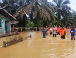 Banjir Melanda Kecamatan Bulik Timur, Tim Gabungan Sigap Berikan Bantuan