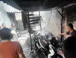 Diduga Korsleting, 10 Motor di Parkiran Rumah Kos di Semarang Hangus Terbakar