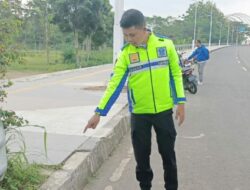 Pemotor Bonceng 3 Tabrak Trotoar di Jalan Bung Karno Purwokerto, Satu Orang Meninggal