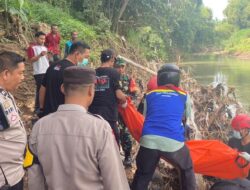 Geger Penemuan Jasad Wanita Telanjang Mengambang di Sungai Mungkung Sragen