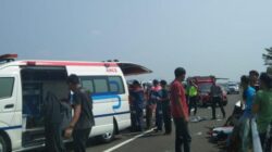 Ambulans PKS Tabrak Truk Tewaskan 2 Orang, Sopir Disebut Kurang Konsentrasi