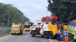 Kecelakaan di Tol Semarang Km 425, Truk Sundul Truk Tewaskan 1 Orang