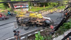 Kecelakaan Truk Terguling di Gombel Semarang: Polisi Terapkan Contra Flow