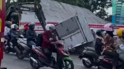 Tol Bawen Semarang Alami Kecelakaan Beruntun, Mobil dan Motor Terlibat