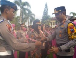 Momen Haru, Kapolresta Banyumas Pimpin Wisuda Purnawira dan Wredatama Polri