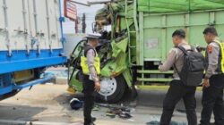 Kecelakaan Maut di Batang: Pemotor Tewas Tergencet 2 Truk