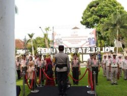 Upacara Purna Tugas 38 Anggota Polresta Banyumas, Kombes Pol Ari Wibowo Sampaikan Pesan Haru