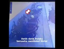 Terekam CCTV, Dua Pencuri Motor di Brebes Gagal Jalankan Aksinya