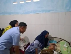 Wahyu Hidayat Blusukan ke Kebonsari, Jenguk Warga yang Sedang Sakit