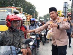 Kolaborasi Polres Grobogan dan Wartawan, 200 Takjil Habis Dibagikan